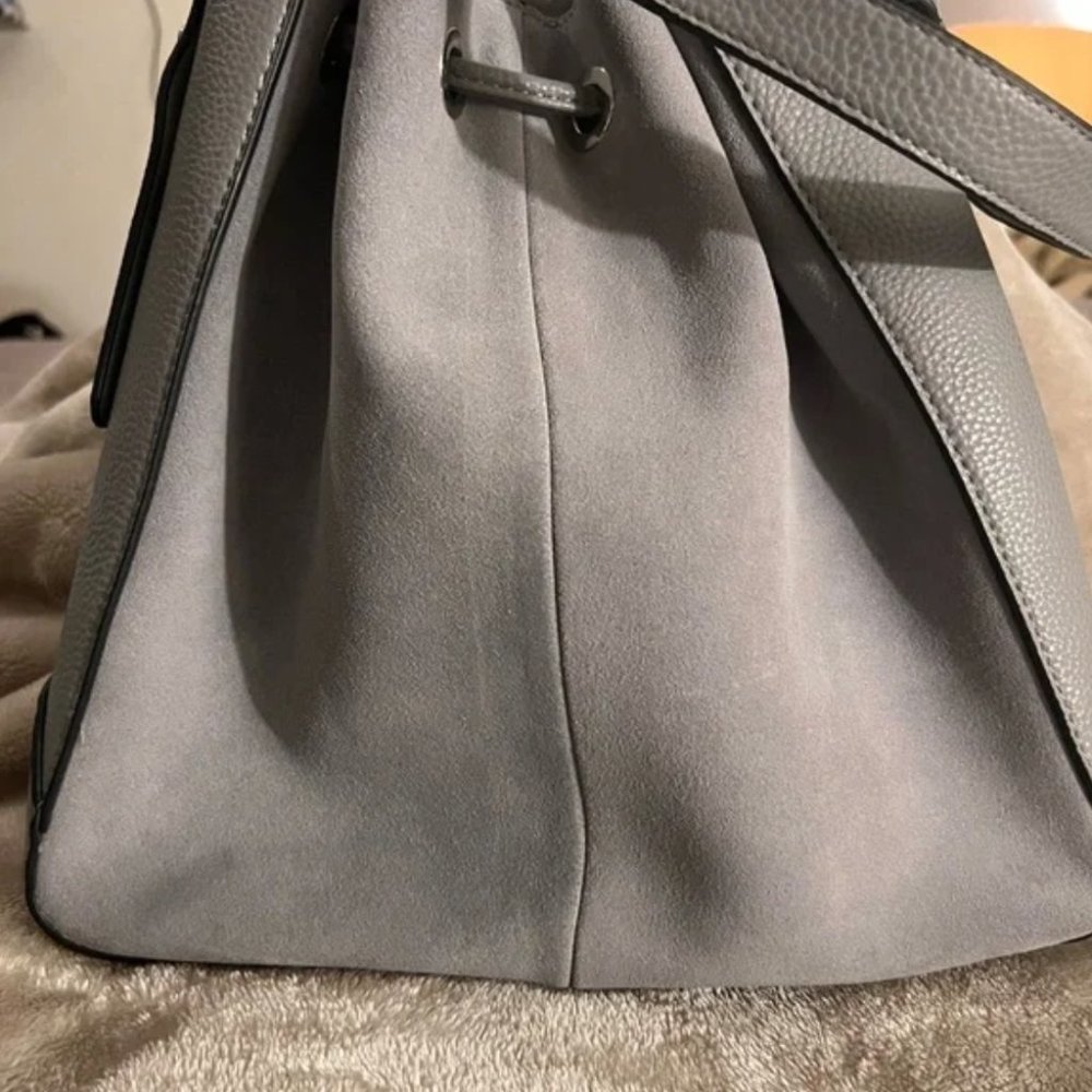 Zara Bucket Bag - Picture 3 of 10